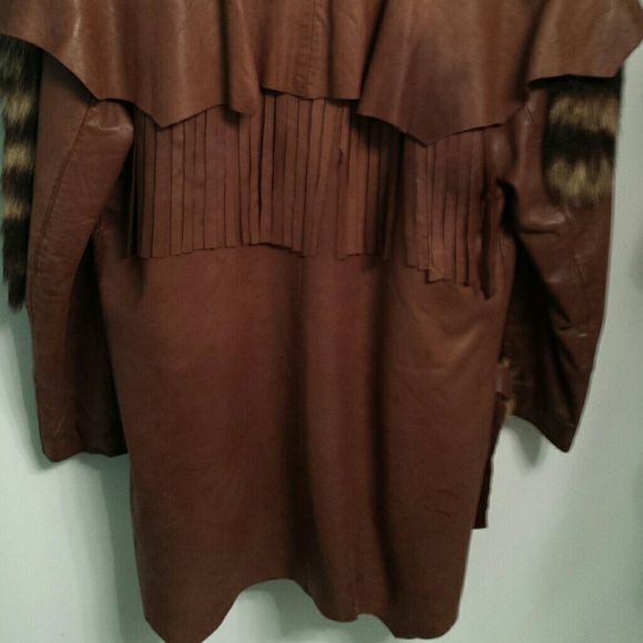 Vintage Women's Fox Run Leather Fringe Jacket - Picture 6 of 8